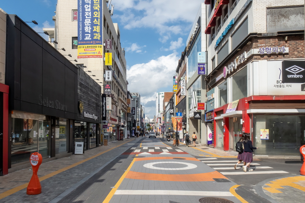Dongseong-ro Street4